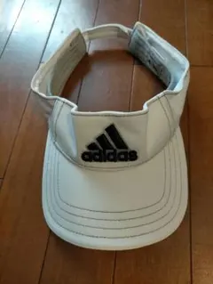 adidas ホワイト バイザー boost