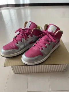 NIKE AIR JORDAN1 MID エアジョーダン1