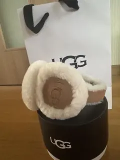 新品未使用】UGG イヤーマフ チェスナット - メルカリ