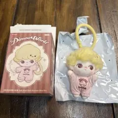 Dimoo world crush on coffee ぬいぐるみキーチェーン