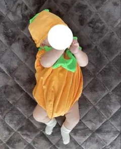 ベビー服　カボチャコスプレ