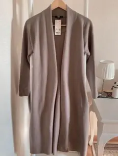 新品未使用品　UNIQLO カーディガン　グレージュ