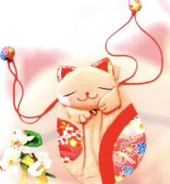 【美品】和柄ちりめんインテリア小物入れ　花柄　猫柄巾着袋　立体型ねこ　ピンク／赤
