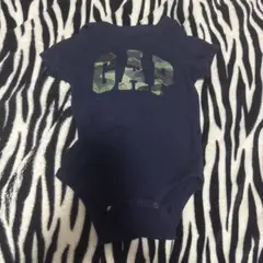 GAP 迷彩ロゴロンパース 12-18ヶ月