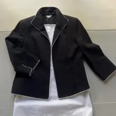 テーラードジャケット　5部袖　 紺に白の縁取り　１１号