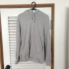 UNIQLO グレー フード付きパーカー L