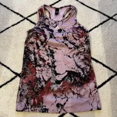 【本日限定お値下げ中！】adidas カップ付きタンクトップ　Sサイズ