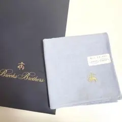 【新品】 ブルックスブラザース 紳士用 無地水色 ハンカチ ロゴ付きのサムネイル