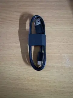 USB-A to USB-C ケーブル