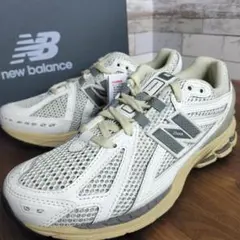 極美品！ ニューバランス MR8508JW EE 26.5cm ホワイト - メルカリ