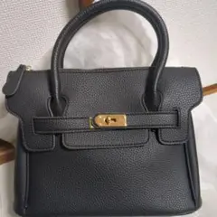 週末限定特価 バッグ 取り外し可能ストラップ付き