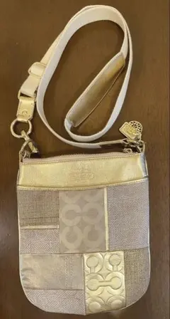 COACH パッチワーク ショルダーバッグ ゴールド/ベージュ