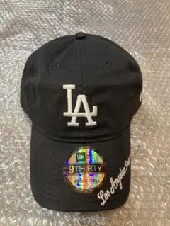New Era ニューエラLA Black色刺繍ロゴ入りキャップフリ➖サイズ