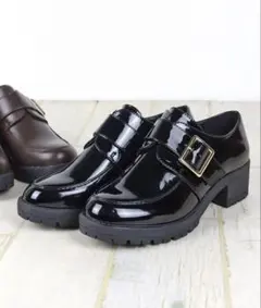 ブラック ローファー バックル付き