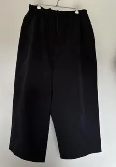 新品 COS シワ加工 コットンリラックスフィット テーパードパンツ L 