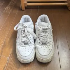 Nike Air Force 1 ホワイト 23.5cmのサムネイル