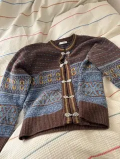 チロリアン ニット