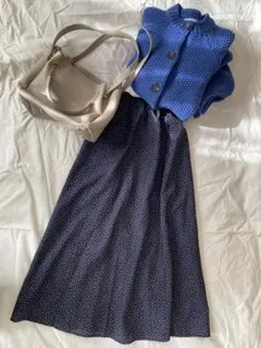 白黒　ドットスカート