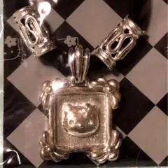 平成レトロ　サンリオ　ハローキティ　メタル キーホルダー　1999年　未使用