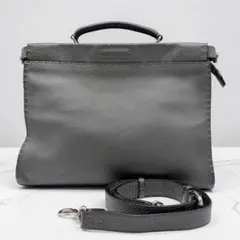 良品✨ フェンディ セレリア ピーカブー ビジネスバッグ 2wayのサムネイル