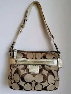 COACH　シグネチャー　ショルダーバック
