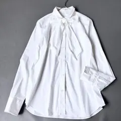 【美品】ブルネロクチネリ　2WAY ボウタイシャツ ブラウス ストレッチ 白 Lのサムネイル
