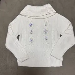 アイボリー ケーブルニットセーター 花刺繍　Lサイズ(130-140)