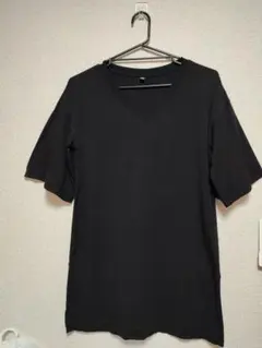 レディース ユニクロ L VネックTシャツ 黒 スリット入 背中デザイン