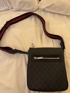 GUCCIショルダーバッグメンズ（大人気‼️）のサムネイル