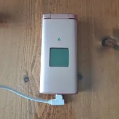 KYOCERA折りたたみ式携帯電話 ピンク