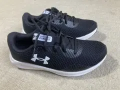 UNDER ARMOUR　アンダーアーマー UAチャージド パスート3 新品のサムネイル