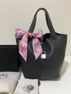 ゴールド金具❤︎エルメス　ピコタンロック　MM　ネイビー　C刻　カデナ保護シール付 エルメスピコタンロックMM ゴールド金具ネイビーC刻