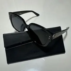 Dior ブラック　LADY DIOR サングラス　ゴールドスタッズ