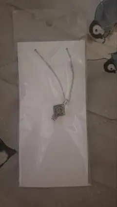 ジャックジャンヌ　フレグランスネックレス　立花希佐のサムネイル