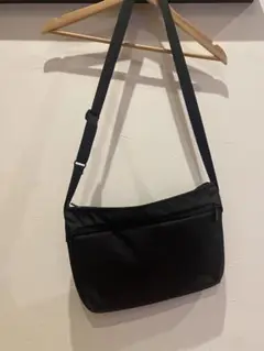 THE NORTH FACE ブラックショルダーバッグ　日曜日限定割り引き中！