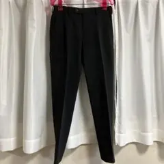 ユニクロ 感動パンツ ウールライク 黒 速乾 軽量 ビジネス カジュアル