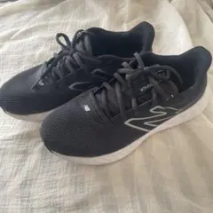 New Balance スニーカー ブラックのサムネイル