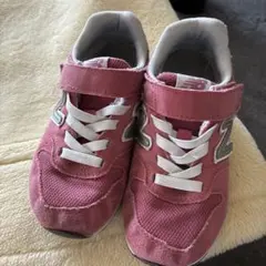 ニューバランススニーカー18.5