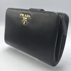 PRADA プラダ 二つ折り財布 サフィアーノレザー ブラック ゴールド金具のサムネイル
