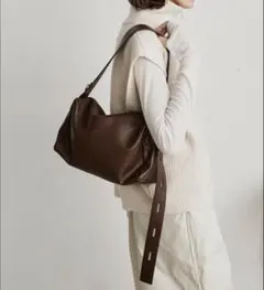 フェイクレザー2WAYスクエアバッグ