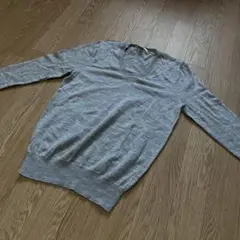 UNIQLO ニット S エクストラファインメリノVネックセーター　グレーウール