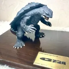 aritan様専用 酒井ゆうじ 原型 ゴジラ フィギュア 木製ベース ガメラ