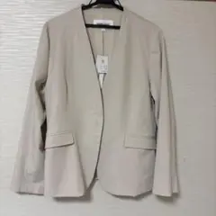 ノーカラージャケットXL アイボリー