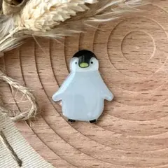 【残り１つ】ペンギンのブローチ