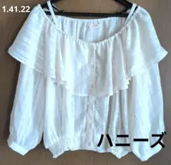 【ハニーズ】Ｍサイズ　白　チェック　シアータイプ　ブラウストップス