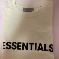 値下げ‼️ESSENTIALS Tシャツ S クリーム