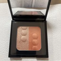 shu uemura TASAKI ナクレハイライター デュオパレットのサムネイル
