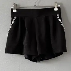【新品】 DaTuRa　ビジュー　ショートパンツ　ブラック