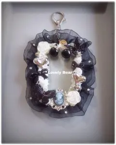 【No.9】トレカケース ホイップデコ キーホルダー 黒 白