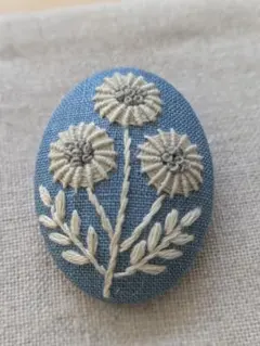 マカベアリス　刺繍ブローチ ハンドメイド